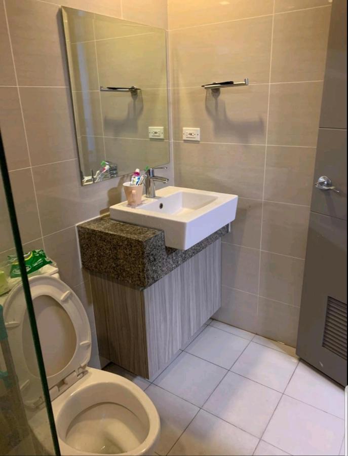One Uptown Residence تاغويغ المظهر الخارجي الصورة